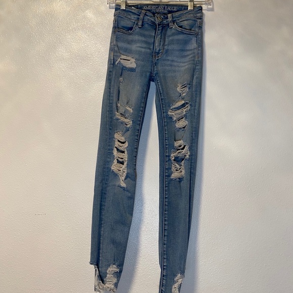 Ripped American Eagle Jeans - Picture 1 of 4